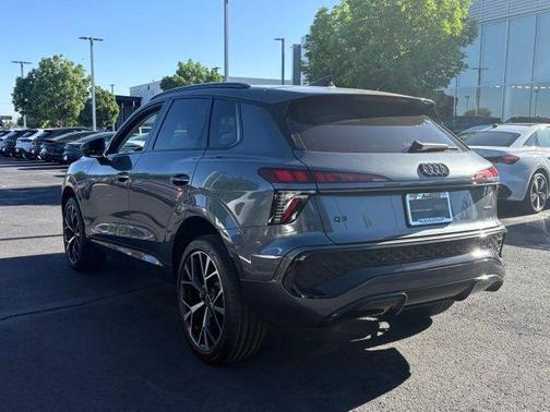 Daytona Gray Pearl 2026 Audi Q3 S line