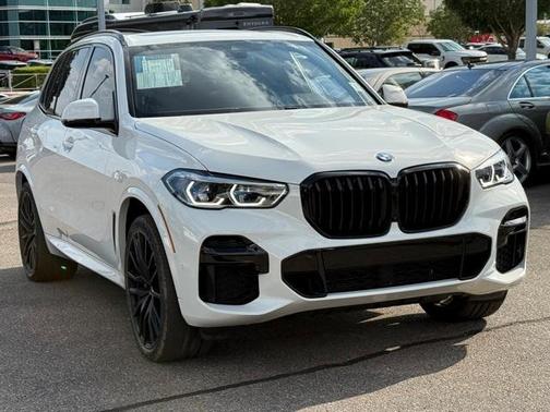 2023 BMW X5 M50i