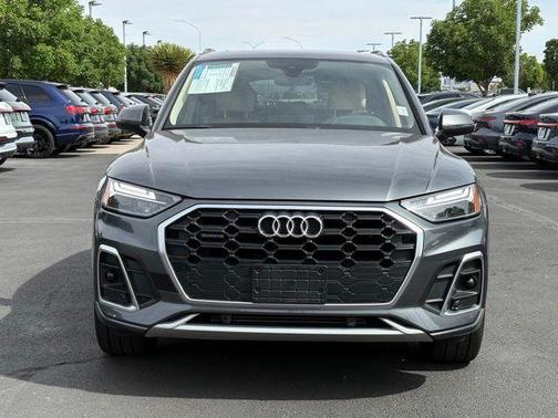 Daytona Gray Pearl Effect 2022 Audi Q5 45 S line quattro Premium