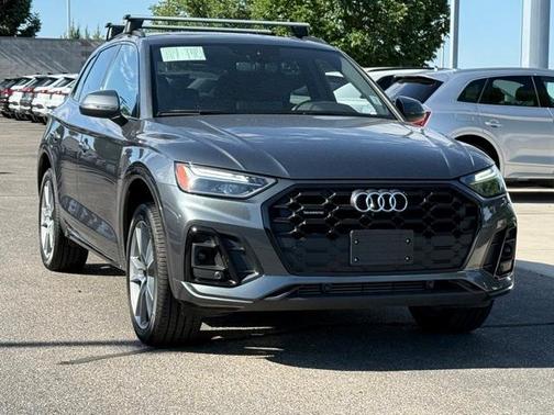 2025 Audi Q5 45 S line quattro Premium