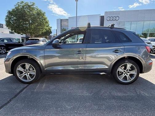 2025 Audi Q5 45 S line quattro Premium