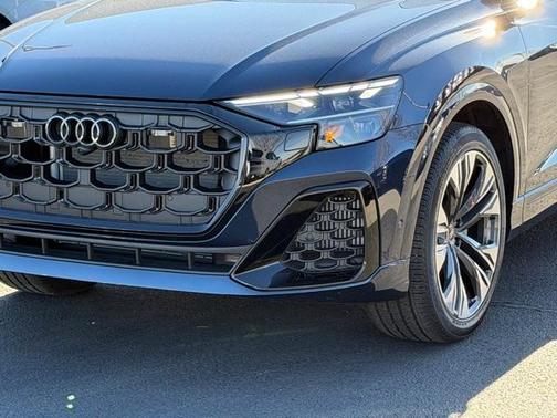 2025 Audi Q8 55 Premium