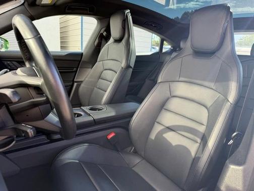 2023 Porsche Taycan Base