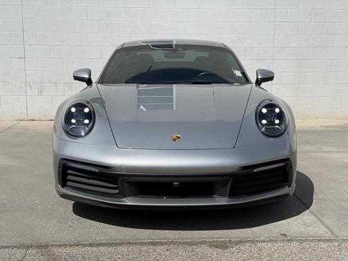 2021 Porsche 911 Carrera
