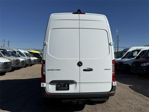2025 Mercedes-Benz Sprinter 2500 Standard Roof