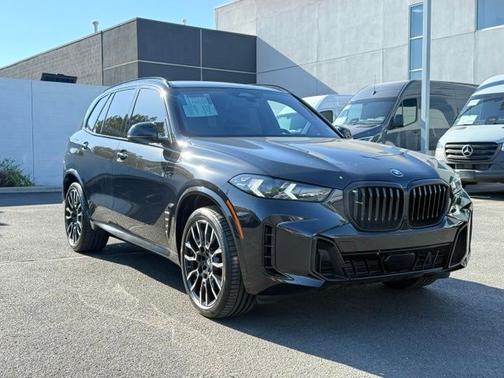 Black Sapphire Metallic 2025 BMW X5 xDrive40i