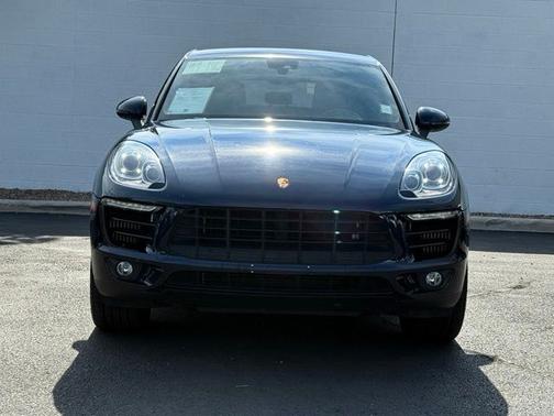 Night Blue Metallic 2018 Porsche Macan S