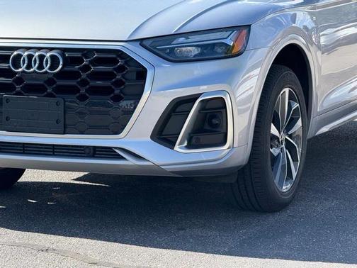 2022 Audi Q5 45 S line Premium Plus