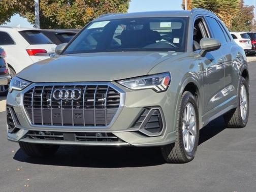 2024 Audi Q3 45 S line Premium