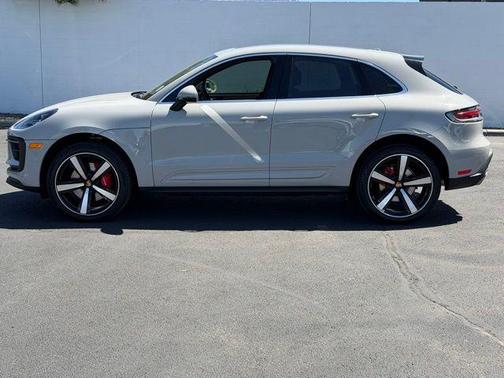 Chalk 2024 Porsche Macan S