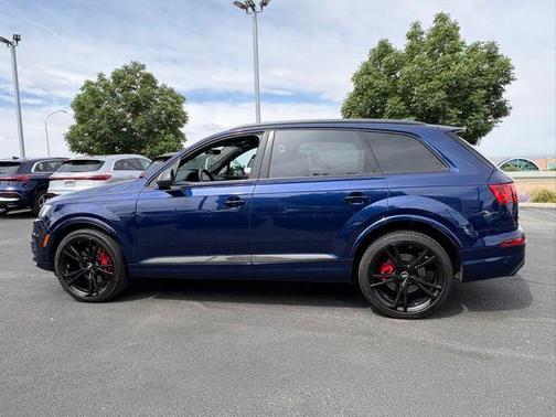 Navarra Blue Metallic 2019 Audi Q7 55 Prestige