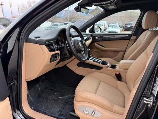 2024 Porsche Macan 