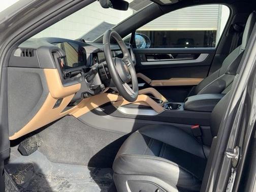 2024 Porsche Cayenne AWD