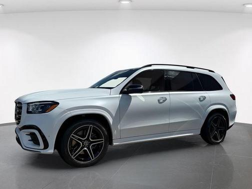 Moonlight White Magno 2026 Mercedes-Benz GLS 450 GLS 450