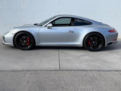 2019 Porsche 911 Carrera 4S