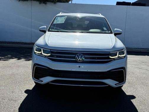 Pure White 2022 Volkswagen Tiguan 2.0T SEL R-Line