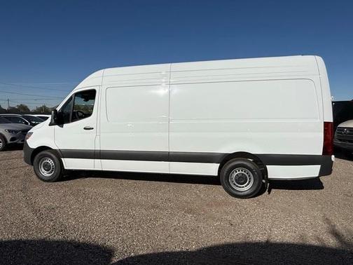 2025 Mercedes-Benz Sprinter 2500 High Roof
