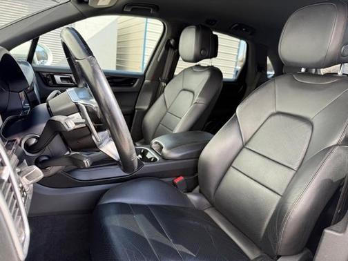2020 Porsche Cayenne Base