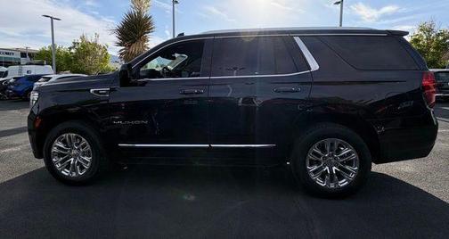 Midnight Blue Metallic 2023 GMC Yukon SLT