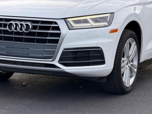 2018 Audi Q5 2.0T Premium Plus