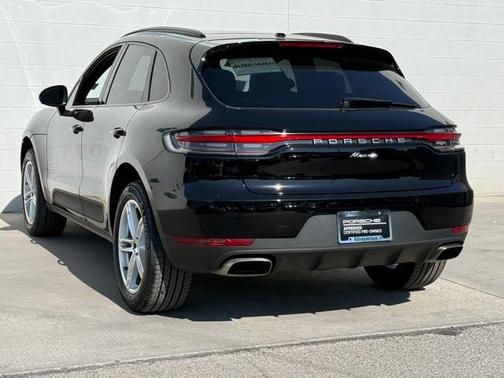 2021 Porsche Macan Base