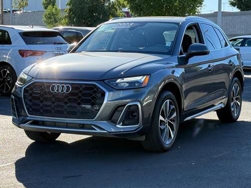 2023 Audi Q5 45 S line quattro Premium