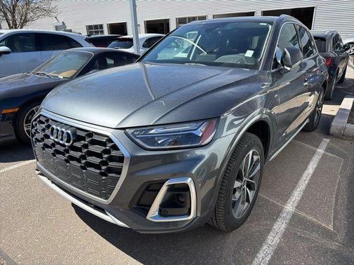 2023 Audi Q5 45 S line quattro Premium