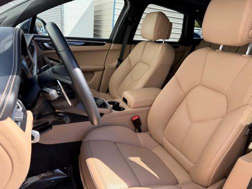 2023 Porsche Macan