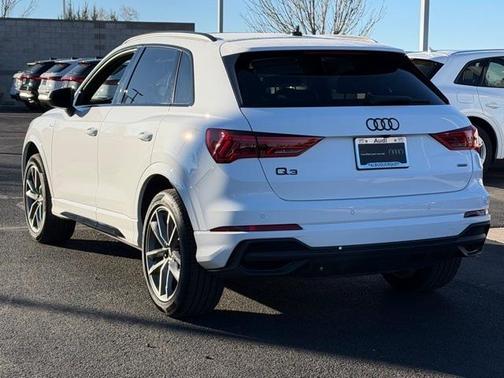 2025 Audi Q3 45 S line Premium