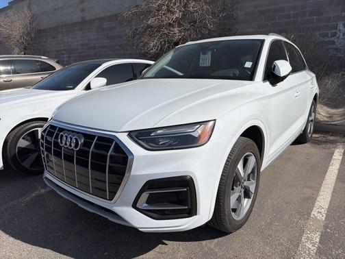 2023 Audi Q5 40 Premium Plus