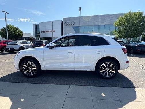 2024 Audi Q5 45 S line quattro Premium