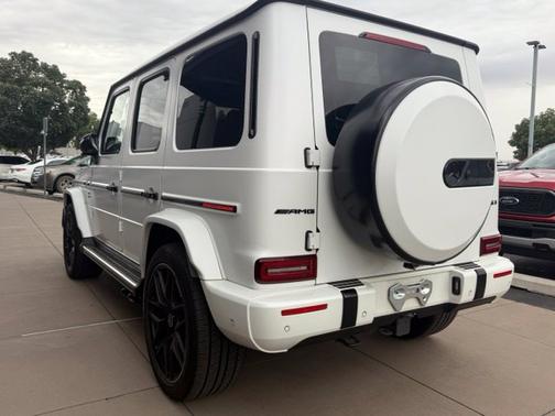 Manufaktor Moonlight White Magno 2021 Mercedes-Benz AMG G 63 Base
