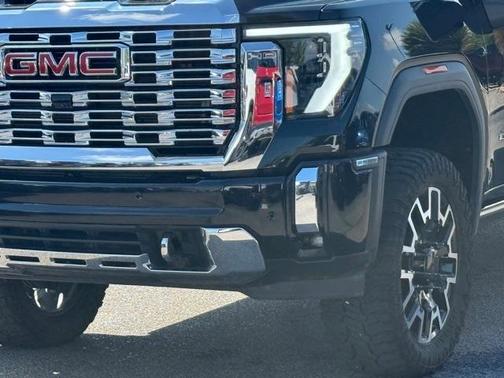 2024 GMC Sierra 2500 Denali