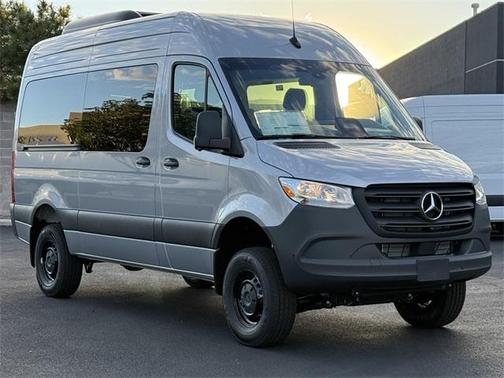2025 Mercedes-Benz Sprinter 2500 144 WB Standard Roof Passenger