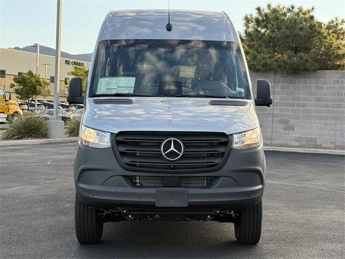 2025 Mercedes-Benz Sprinter 2500 144 WB Standard Roof Passenger