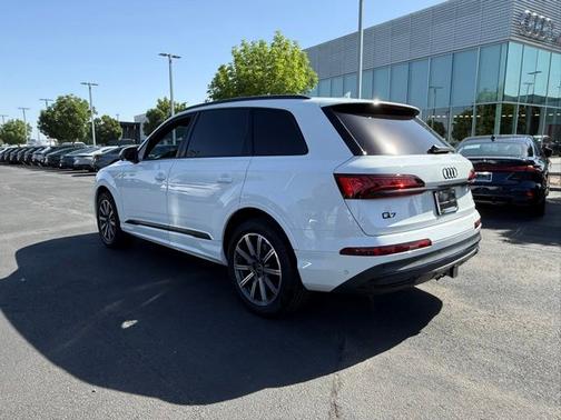 Carrara White 2023 Audi Q7 45 Premium Plus