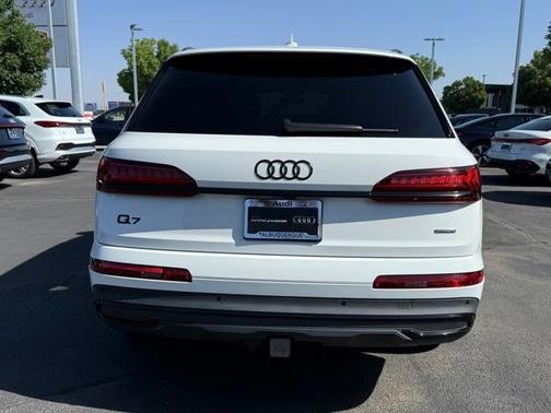 Carrara White 2023 Audi Q7 45 Premium Plus
