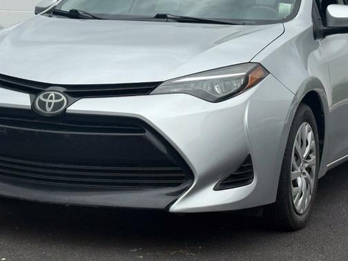 Classic Silver Metallic 2019 Toyota Corolla LE