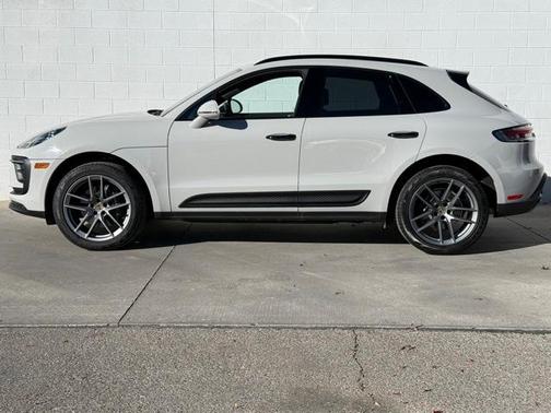 2024 Porsche Macan T