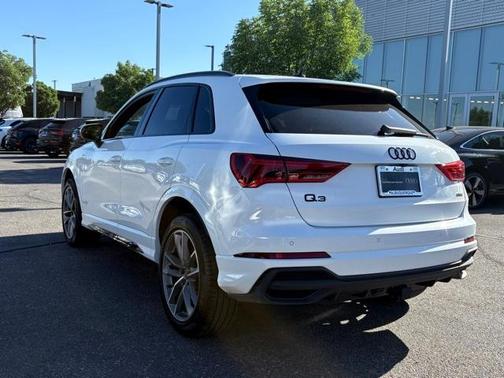 2024 Audi Q3 45 S line Premium