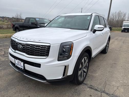 Glacial White Pearl 2021 Kia Telluride S