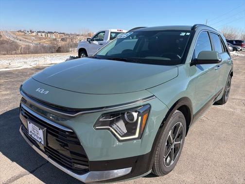 2023 Kia Niro SX