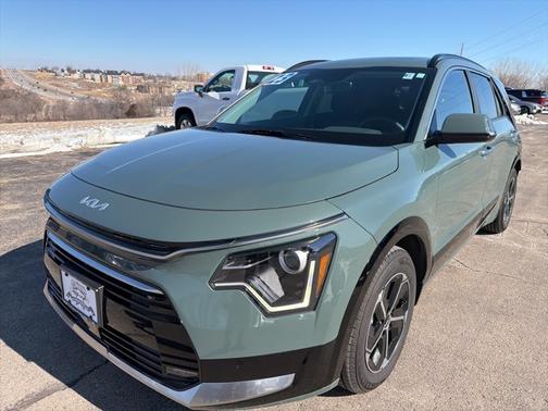 2023 Kia Niro SX