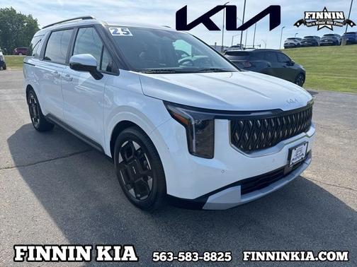 Snow White Pearl 2025 Kia Carnival EX