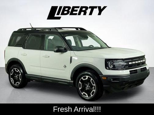 Oxford White 2023 Ford Bronco Sport Outer Banks