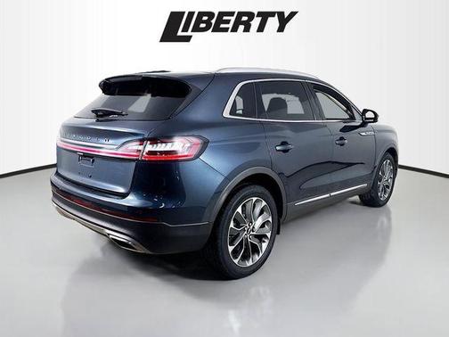 2022 Lincoln Nautilus Reserve