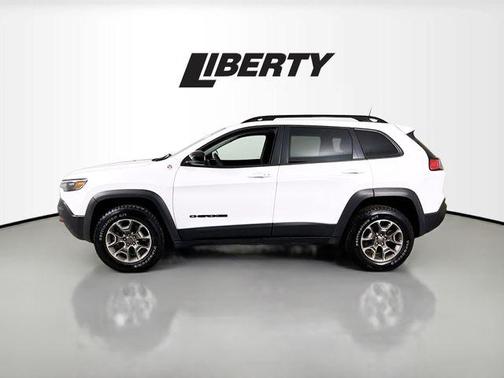 2023 Jeep Cherokee Trailhawk