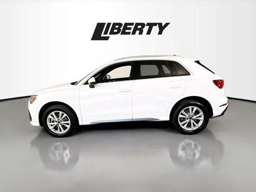 2023 Audi Q3 45 S line Premium