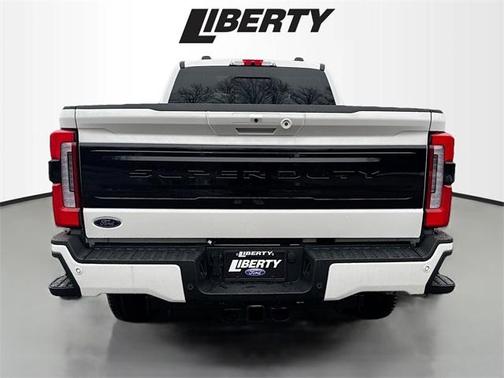 2025 Ford F-350 Platinum