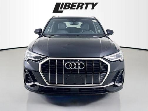 2024 Audi Q3 45 S line Premium